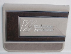 HOLDEN HG  BROUGHAM  DOOR TRIM SET SANDALWOOD (TRIM CODE 18N) (METAL TOP EXCHANGE)